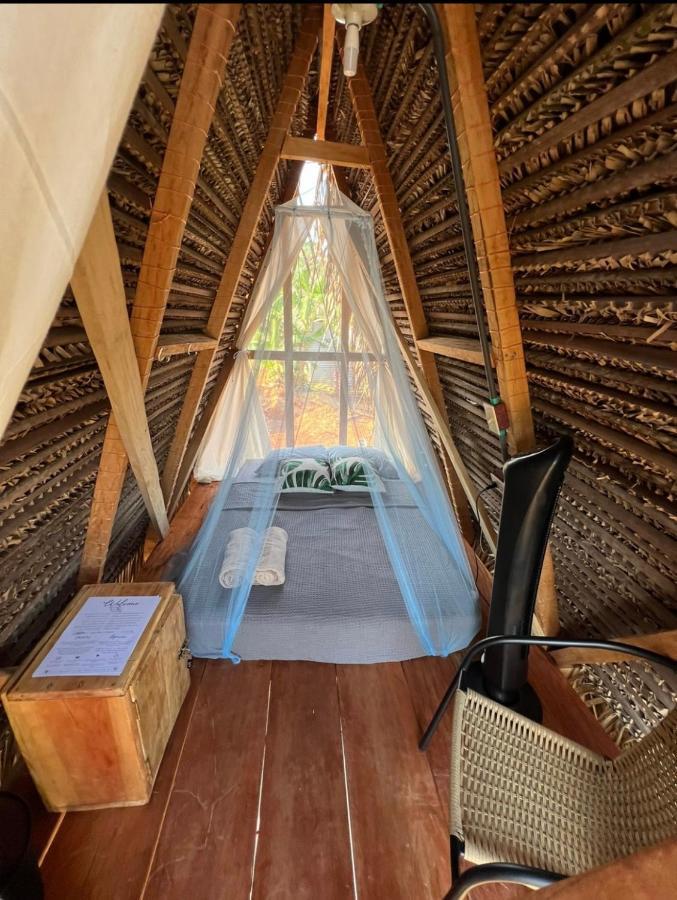 ホテル Sasy Tipis サンタ・カタリナ エクステリア 写真